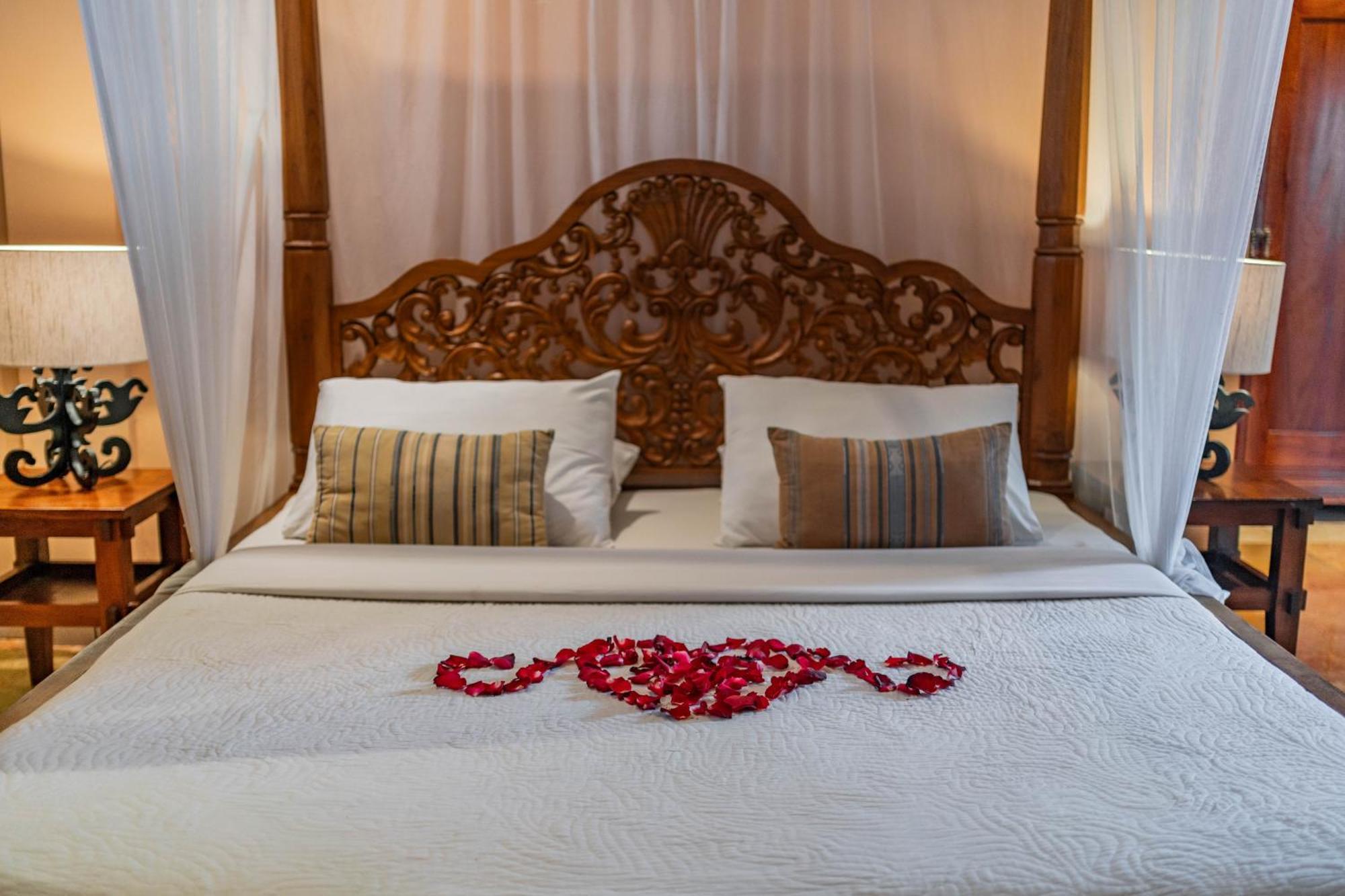 Honeymoon Guest house 3*